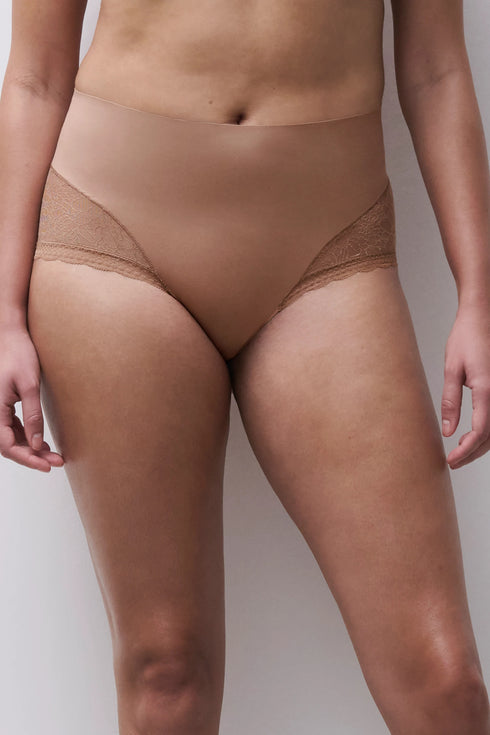 Chantelle Belle Smoothing Hi Hipster