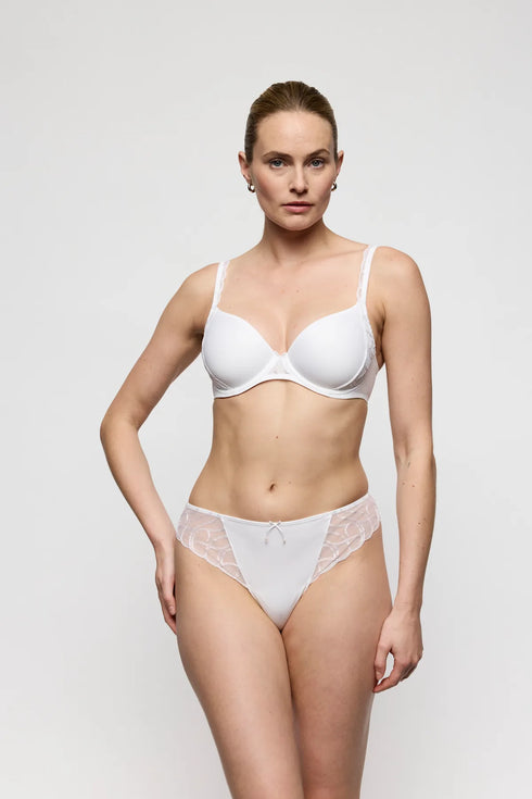 Marie Jo Heleen Thong