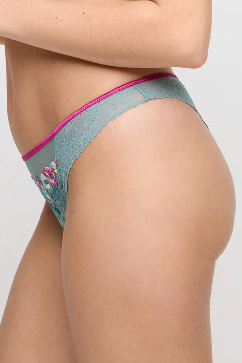 Marie Jo Lizelot Thong