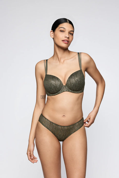 Sarda Tabei Hotpants