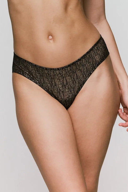 Sarda Tabei Hotpants