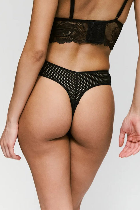 Sarda Lisa Thong