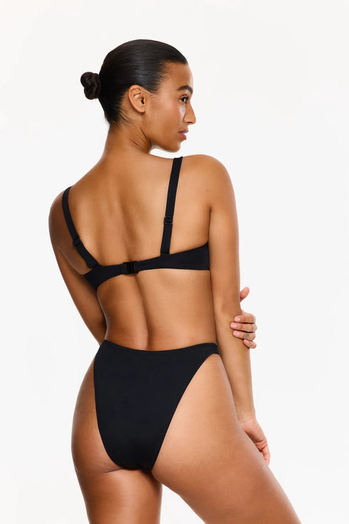Gottex Flirtt Solid Black Underwire Bikini Top