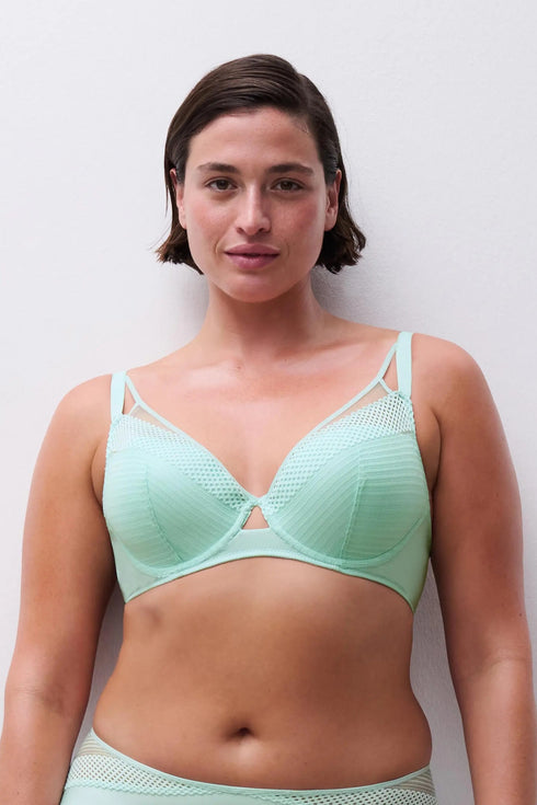 Chantelle Play Plunge Contour Bra