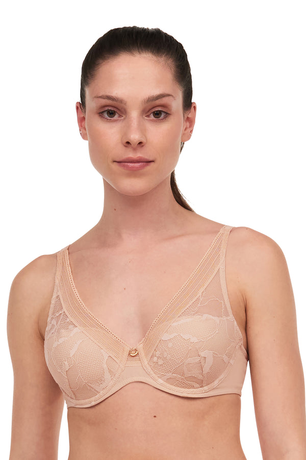 Chantelle True Lace Comfort Plunge Bra