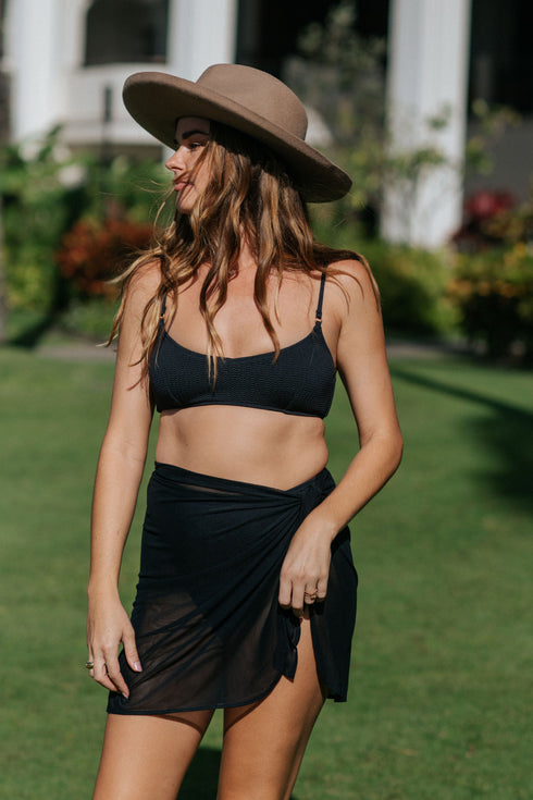 Koy Resort Escape Mini Mesh Sarong