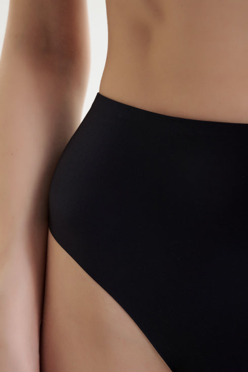 Janira Perfect Curves High Tanga Shaper