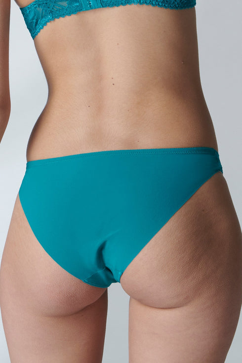 Simone Perele 1A4 Victoire Brief