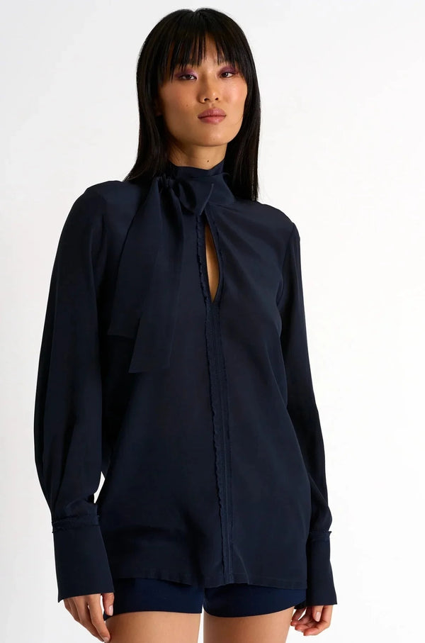 Shan Soie Bow-Tie Neck Silk Blouse