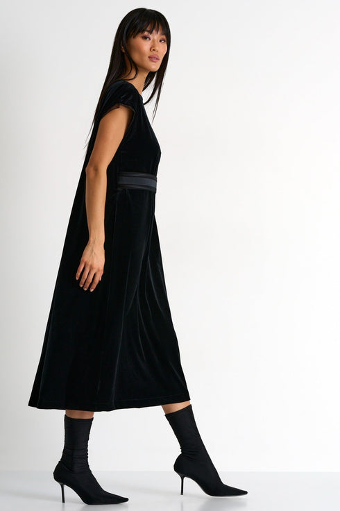 Shan Scarlett Sleeveless maxi velvet dress