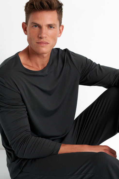Shan Relaxation Soft round neck long sleeve shirt