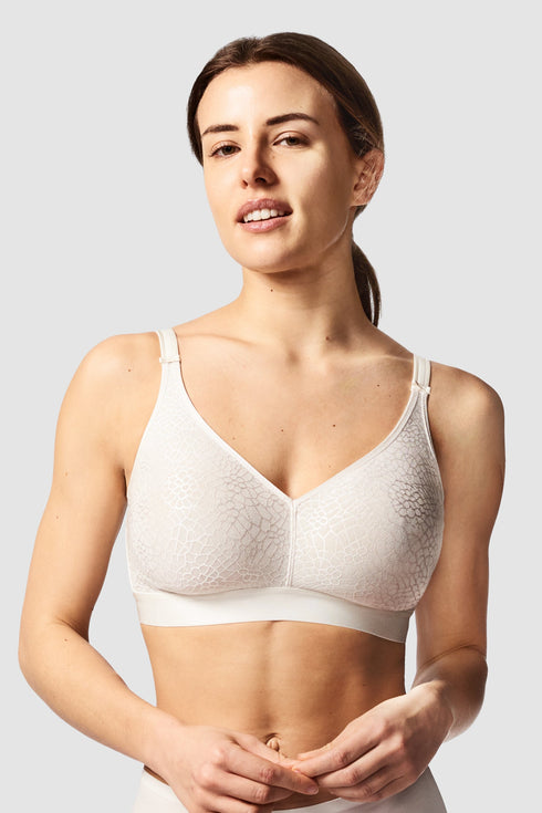 Chantelle C Magnifique Seamless Full Support Wireless Bra