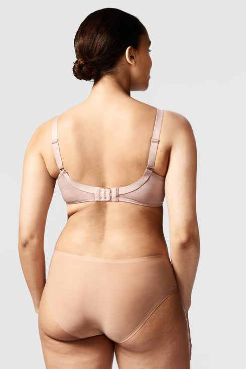 Chantelle Hedona Seamless Unlined Minimizer Bra