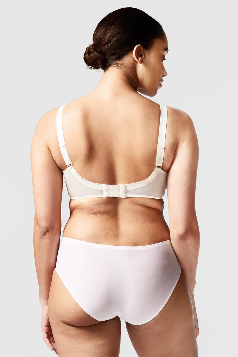 Chantelle Hedona Seamless Unlined Minimizer Bra 035 IVORY buy for the best  price CAD$ 115.00 - Canada and U.S. delivery – Bralissimo