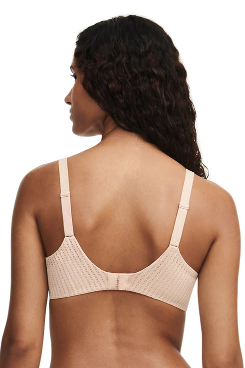Chantelle Marilyn Underwired Covering Foam Bra