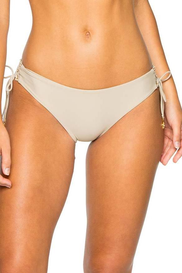 Luli Fama La Corredera Full Bottom