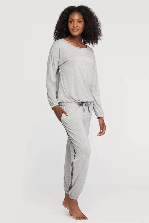Fleur't Loungewear Lounge Top And Jogger Set