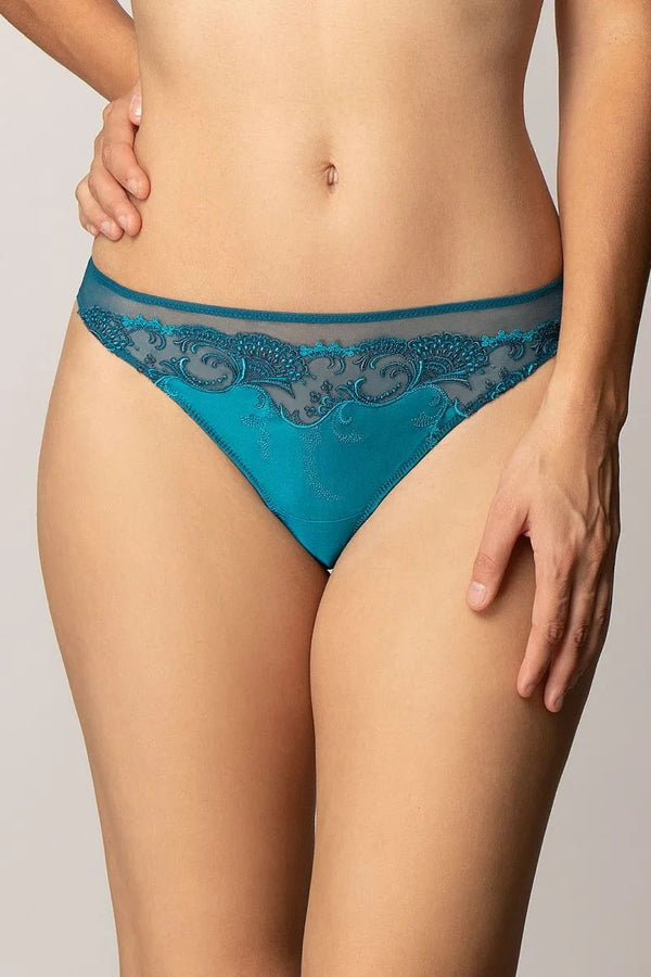 Lise Charmel C80 Splendeur Soie Thong