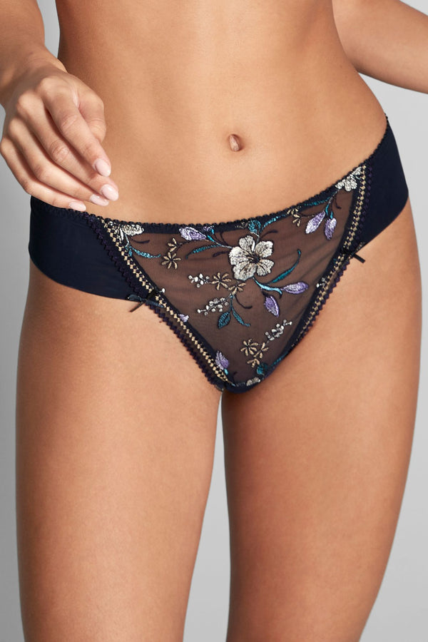 Empreinte Lauren Thong