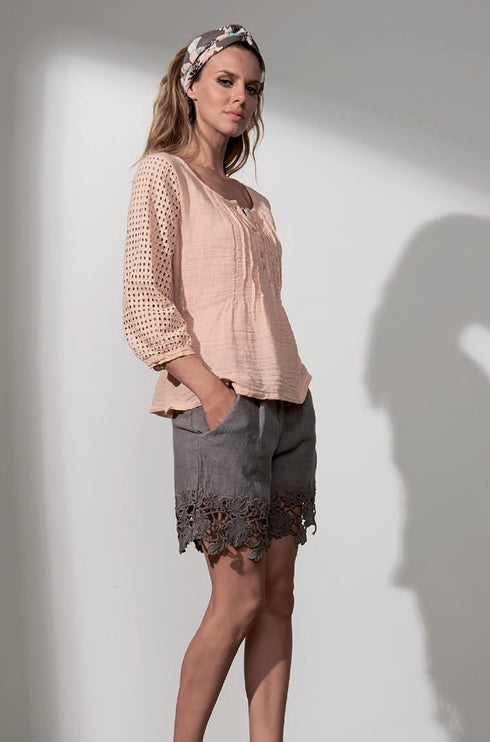 laFABBRICAdelLINO Macrame embroidery shorts