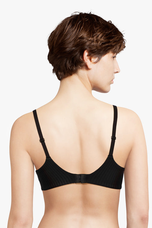 Chantelle Marilyn Underwired Covering Foam Bra