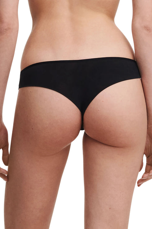 Chantelle Naya Tanga