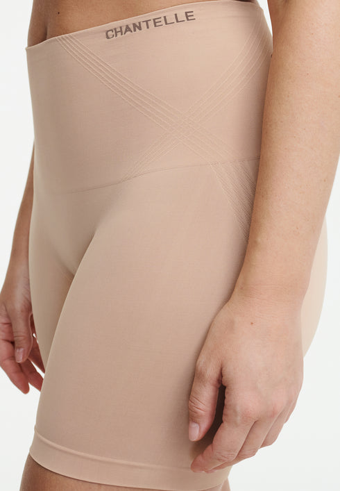 Chantelle Smooth Comfort Mid-thigh Short