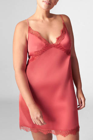 Simone Perele 23H Satin Secrets Nightdress