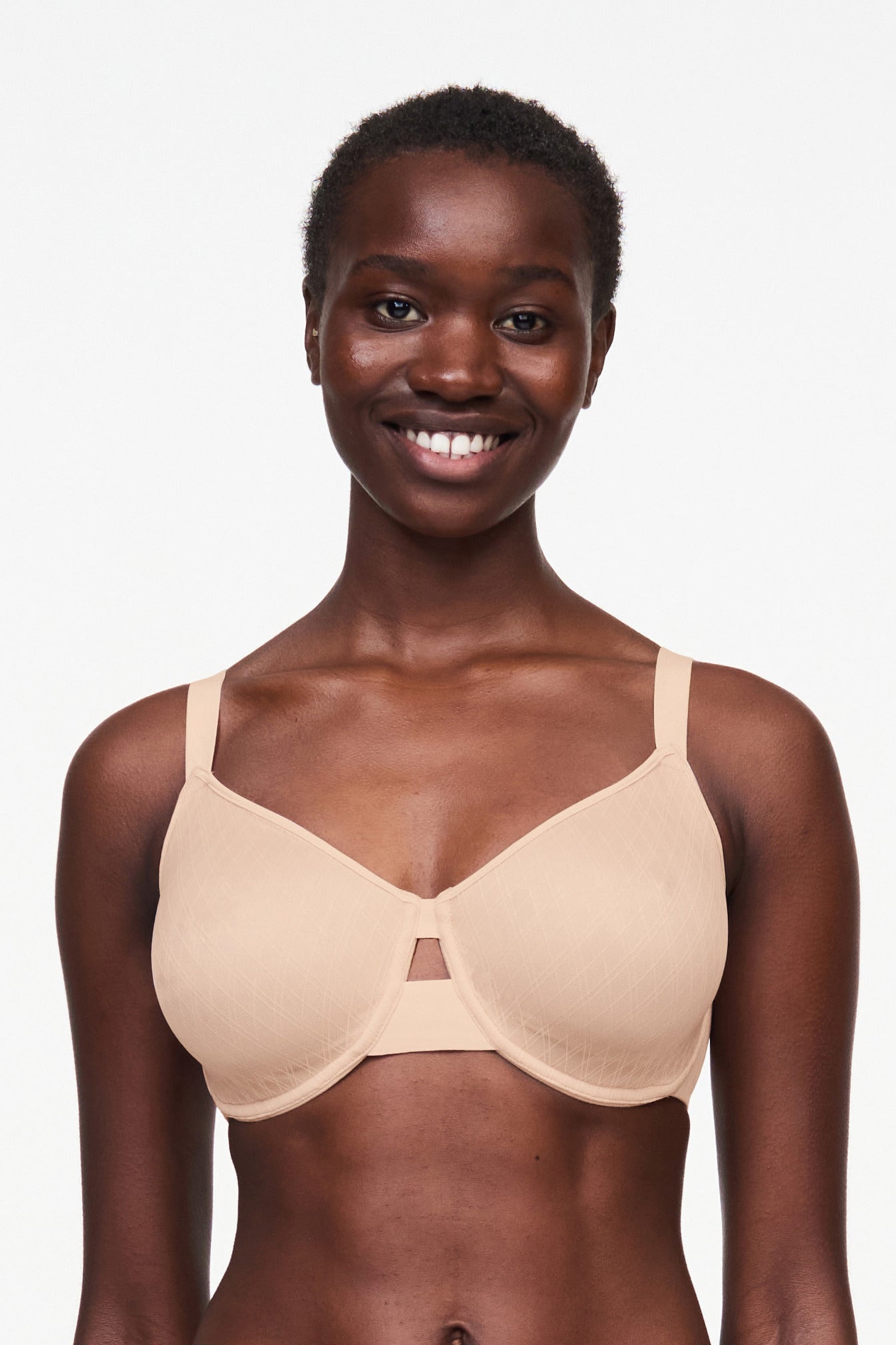 Kaye Larcky - 4002 Mighty Minimizer Bra, Lace Bra for Daily Wear,  Figure-Hugging Padded Bra for Smaller Appearance, Minimizer Full Coverage  Bra