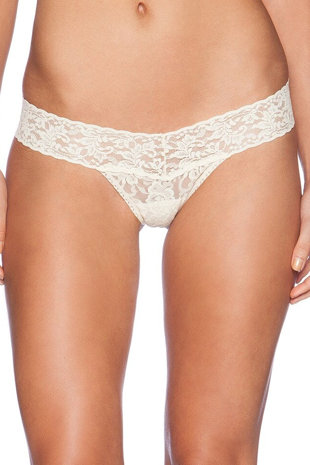 Hanky Panky Signature Lace Low Rise Thong BUTTERCREAM buy for the