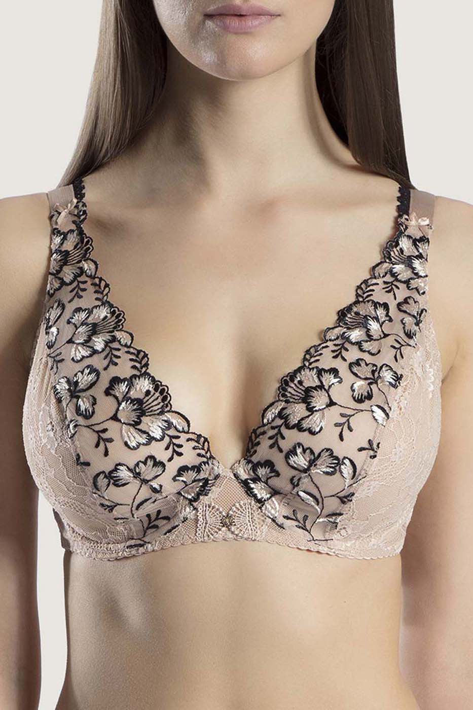 Buy Victoria's Secret White Strapless Broderie Scalloped Trim Bra from Next  Luxembourg